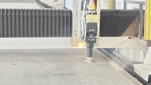 Cabeçote de corte a laser de fibra para corte de chapas planas