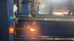 Cabeçote de corte a laser de fibra LCF15A para corte de aço carbono de 7 mm