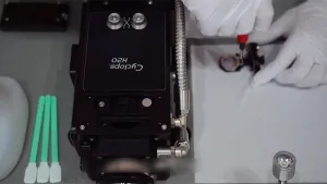 Manutenção do vidro de proteção da colimação superior