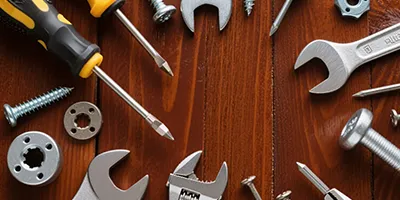 Ferragens e ferramentas