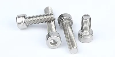 Ferragens e ferramentas